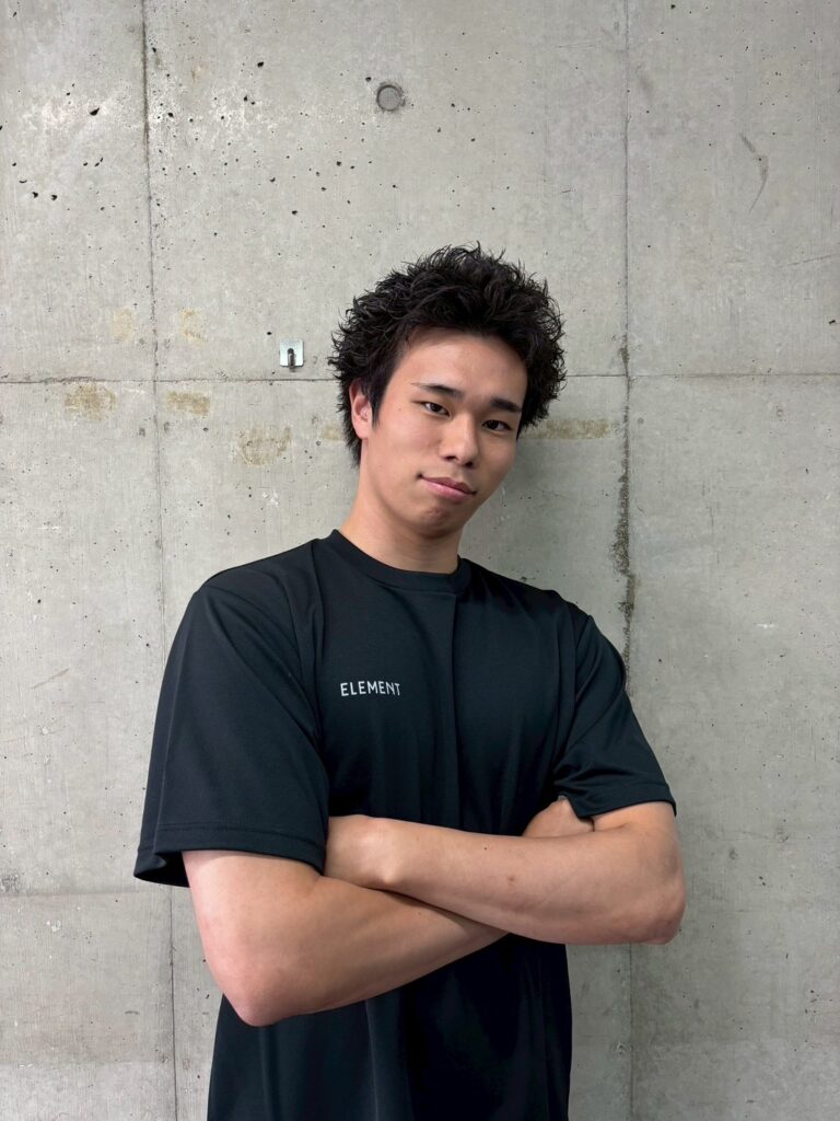 松谷トレーナー