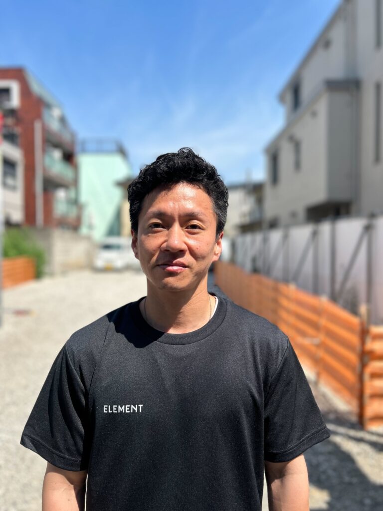 鈴木麻友人トレーナー