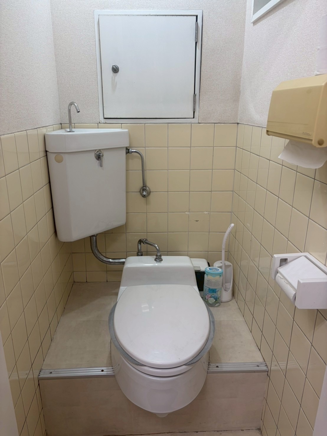 店の内装設備