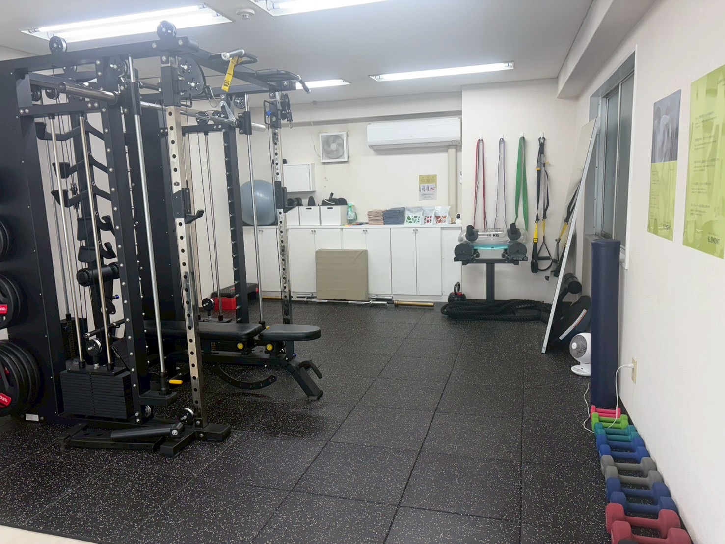 店の内装設備