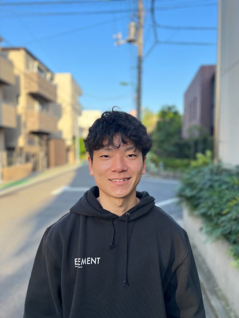 小高青衣トレーナー