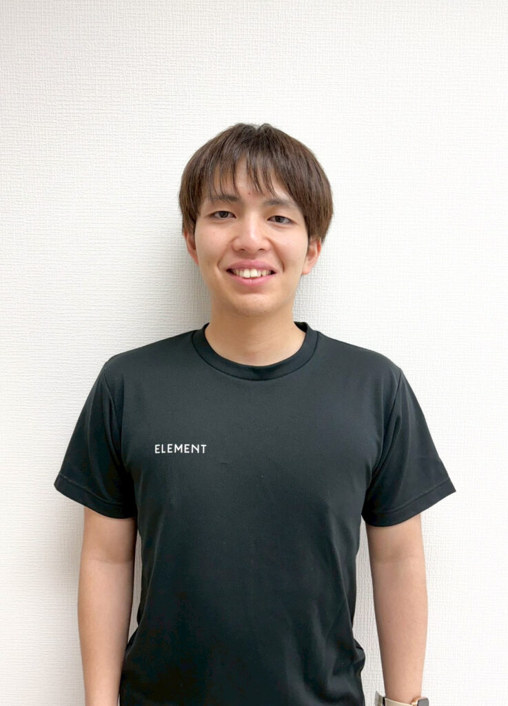 尾崎トレーナー