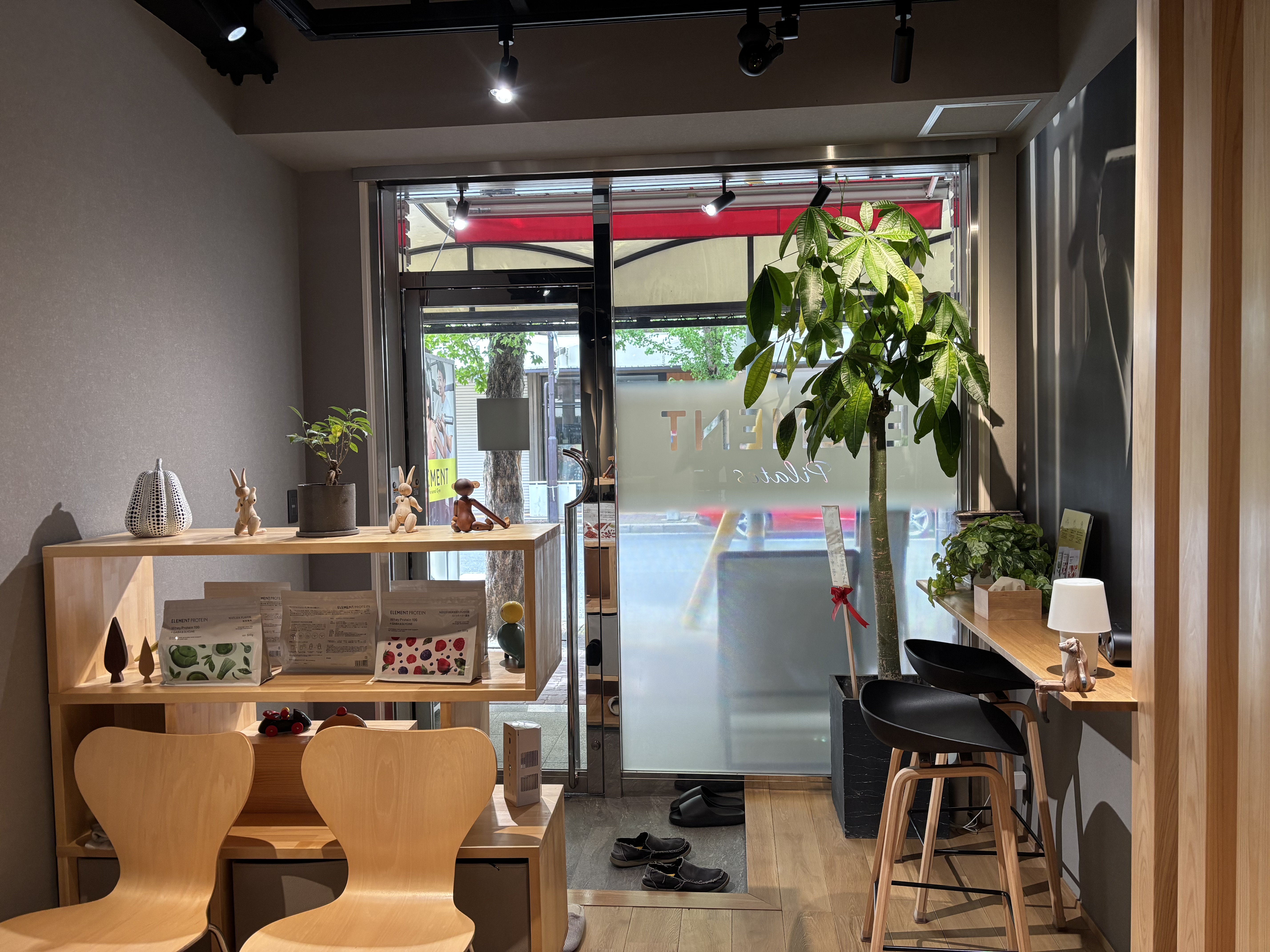 店の内装設備