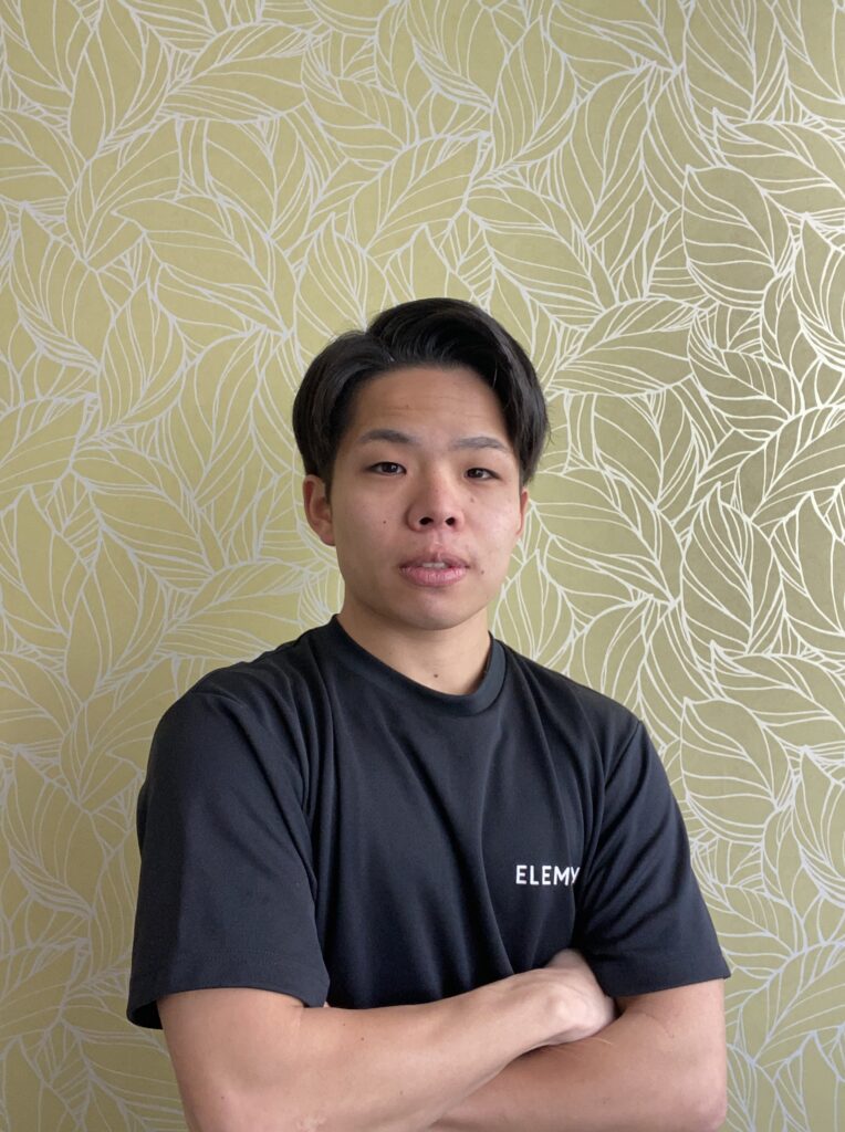 柳田トレーナー